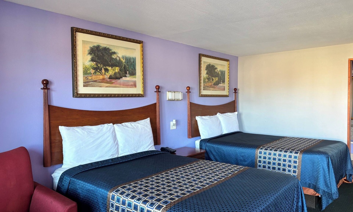 Linden Hotel | Royal Inn Linden