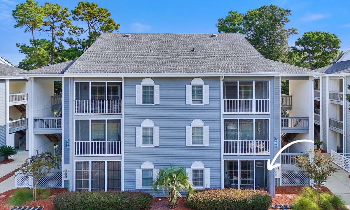 Sea Trail Condo | Royal Poste 3107 Ground level pet-friendly condo only 1.5 miles from Sunset Beach!