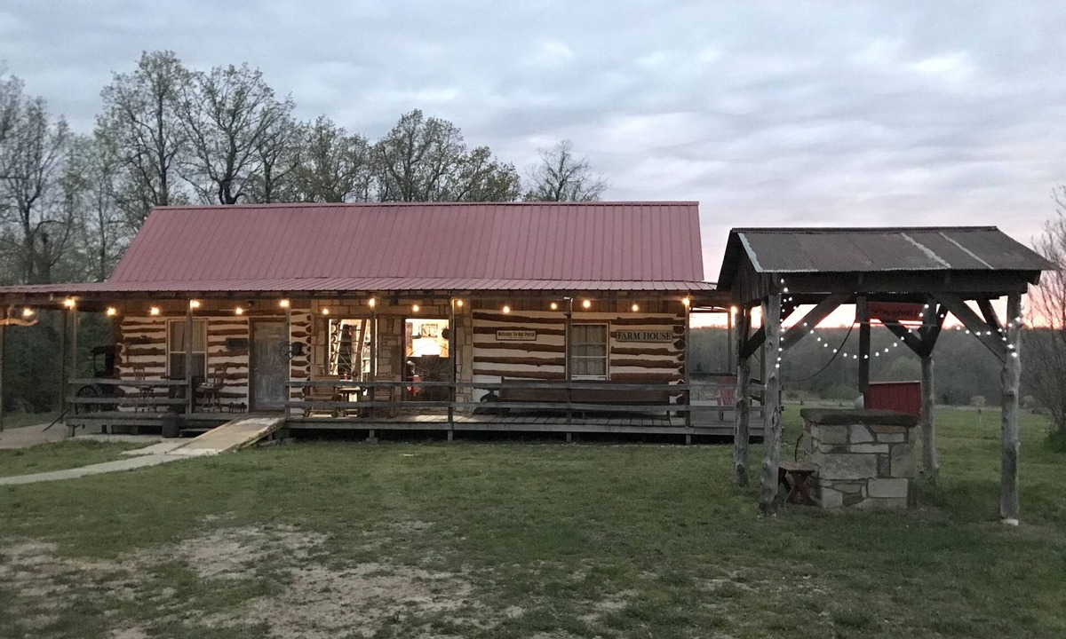 Hardy Cabin | Rustic Log Cabin on private land, with ample gravel roads for horses and ATV’s.