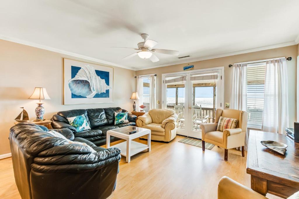 Folly Beach House | Sandi Lou