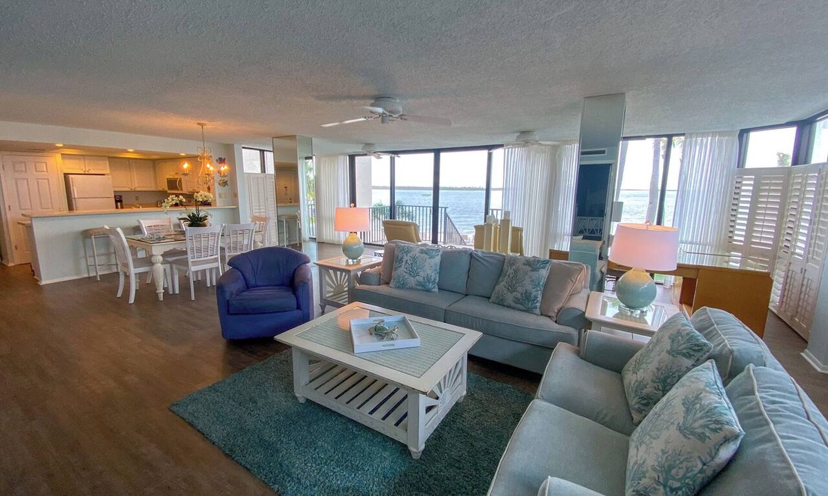 Punta Rassa Condo | Sanibel Harbour Resort: Bay View Tower 137 Waterfront condo with private beach