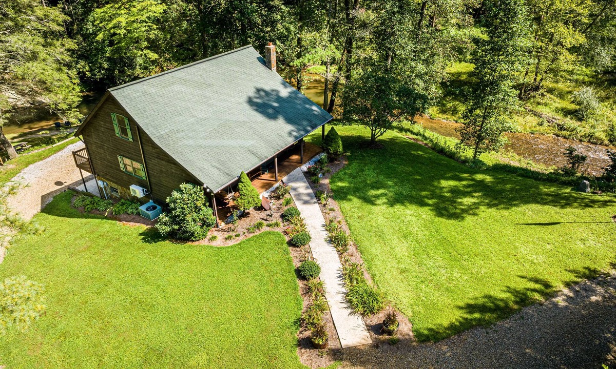 Yadkin Valley Cabin | Secluded Cabin on a mountain stream on 7.5 acres