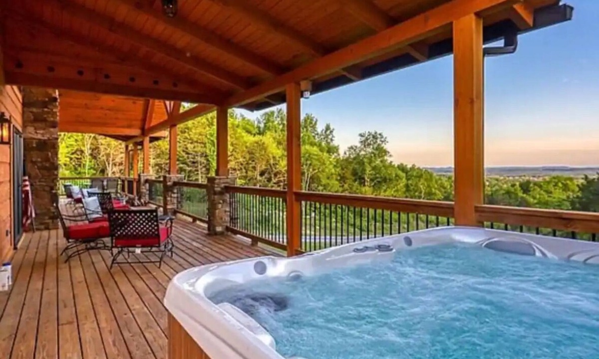 Wilson County Cabin | SEVIER LODGE AT MAY RIDGE - situated on 147 acres on top of the world