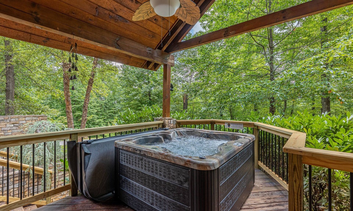 Sevierville Villa | Sevierville 14 - Three Bedroom Villa, Sleeps 12