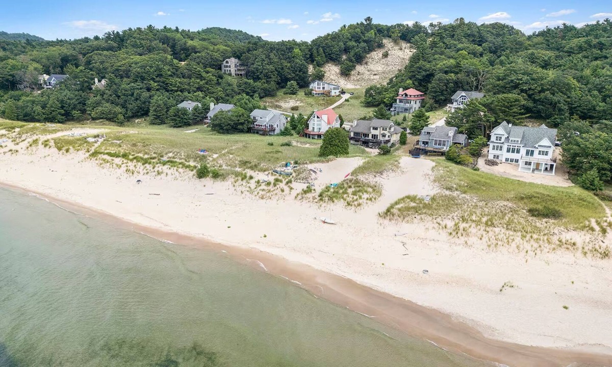 Shelby Cottage | Shelby Lakefront 5BR 3 BTH Retreat Private Beach Views Family Friendly Getaway