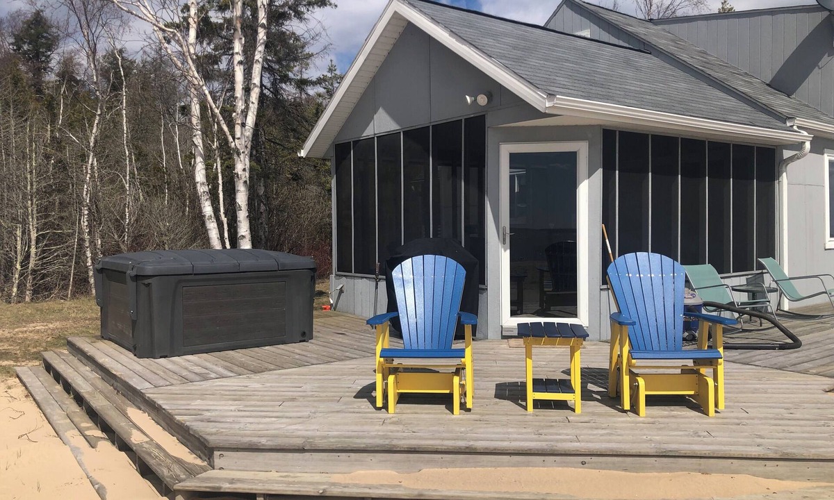 Manistique Cottage | Shoreline Oasis- The Perfect Summer Vacation on Lake Michigan