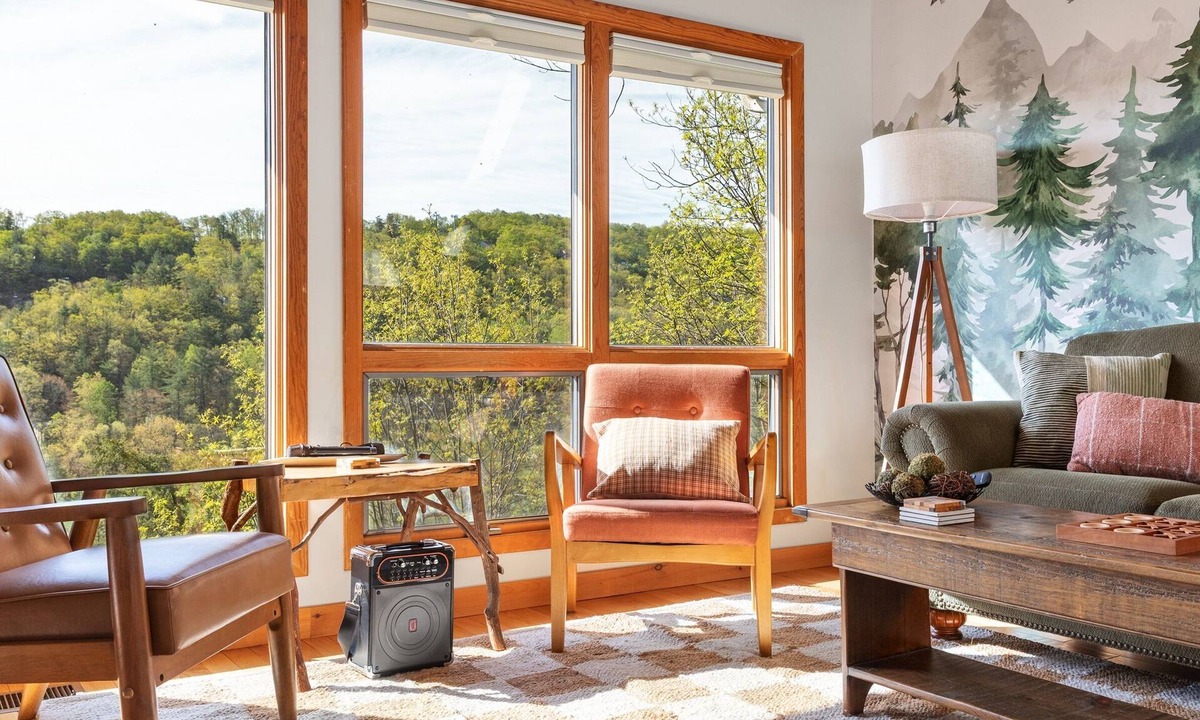 Basye House | Sky Mountain Chalet/Bryce Views/Ski, Bike, & Golf