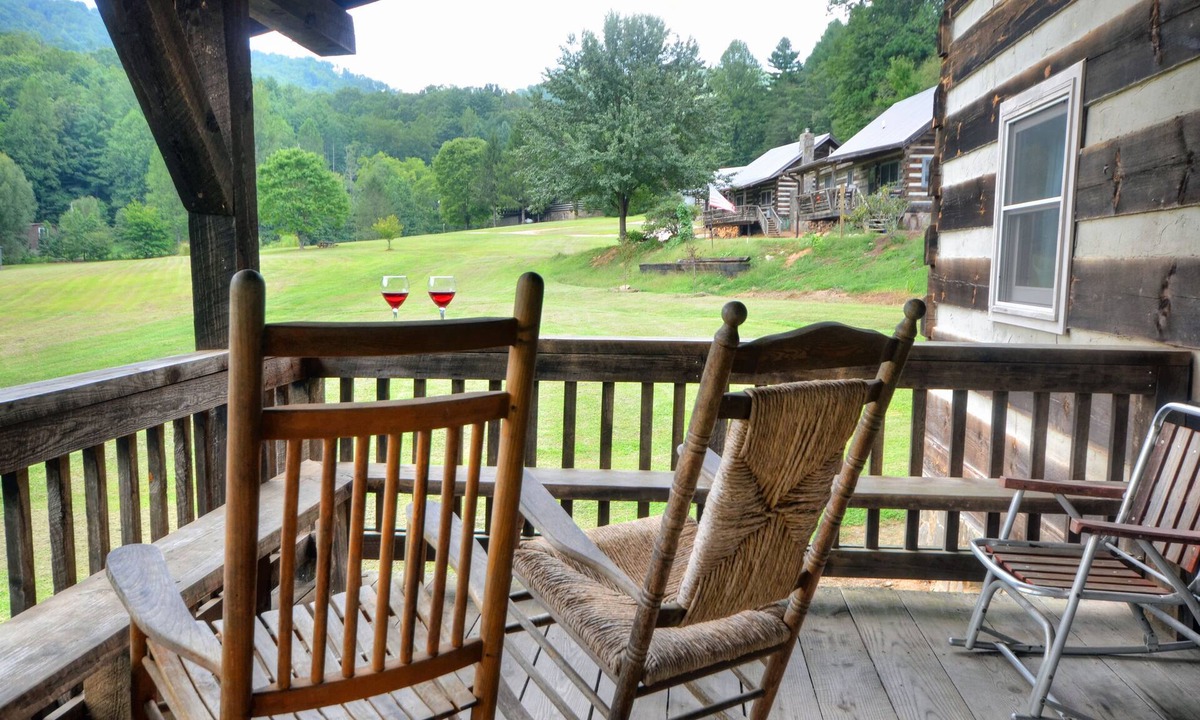 Bryson City House | Smoky Mountain Retreat # 5 - Authentic log cabin in the Great Smoky Mountains