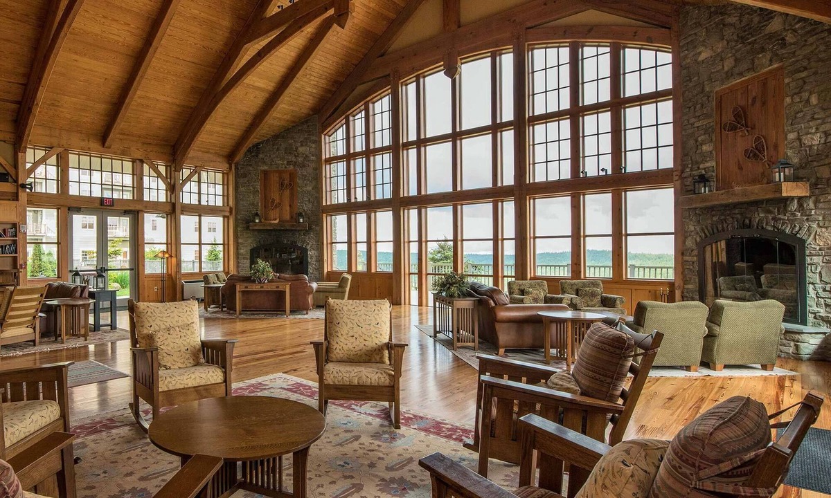 Edray Condo | Soaring Eagle #402: 2 Bedrooms, 2 Full Baths: Slope Side, Hot Tubs. Underground Parking.