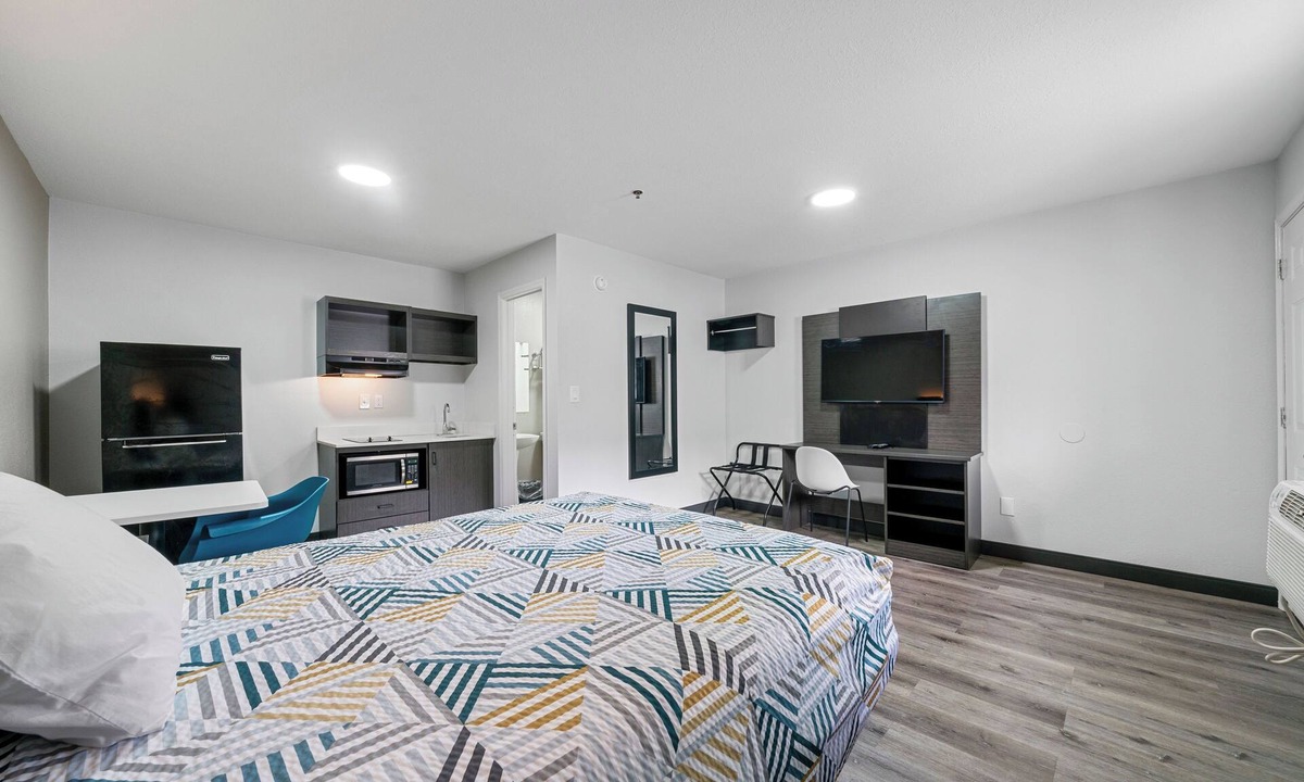 Cartersville Hotel | Southern Suites Cartersville