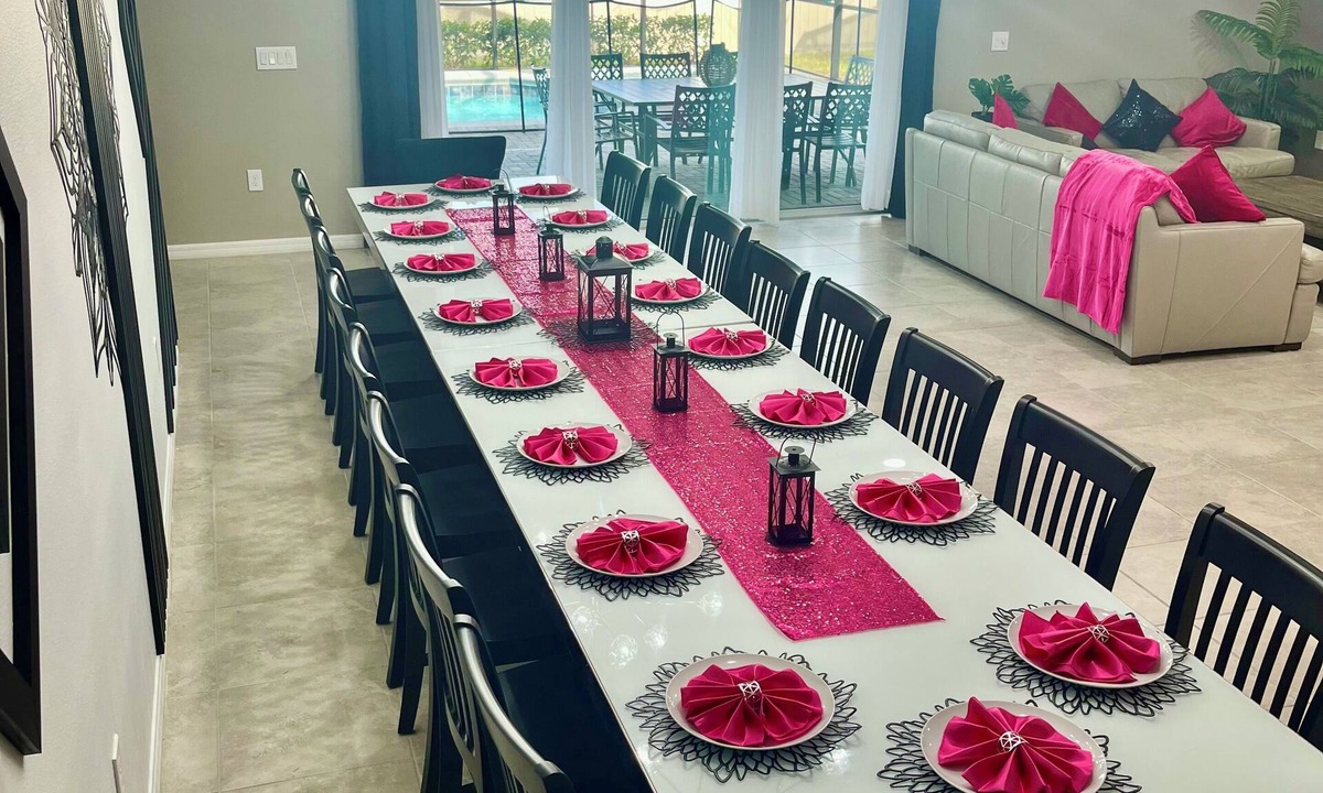 Davenport Resort | Spacious 10-Bedroom Family Retreat: Kid-Friendly Resort with Fun Amenities: