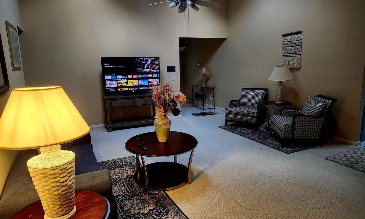 Palm Harbor House | Spacious 4-bedroom house with AC in Palm Coast with only 15 minutes to the Beach