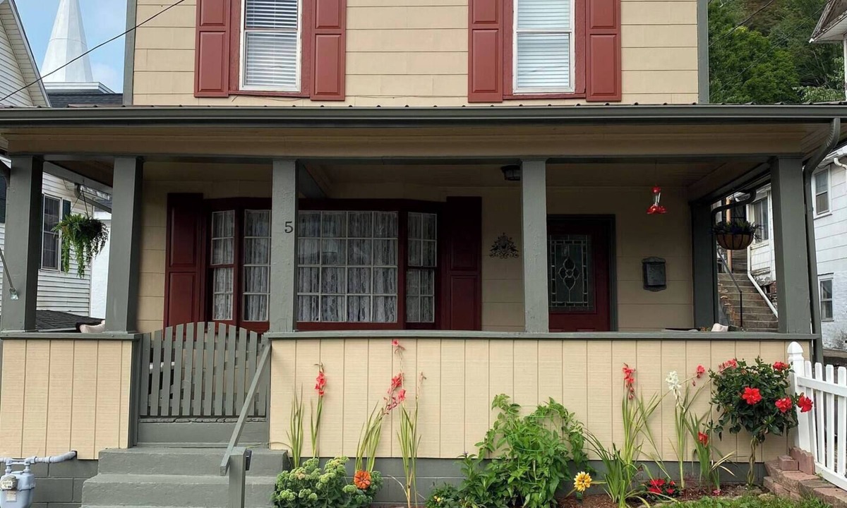 Richwood House | Spacious 4-bedroom house in adorable Richwood