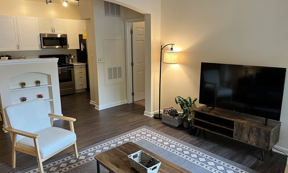 Ballenger Creek Apartment | Spacious, Elegant 2BR apartment near Frederick