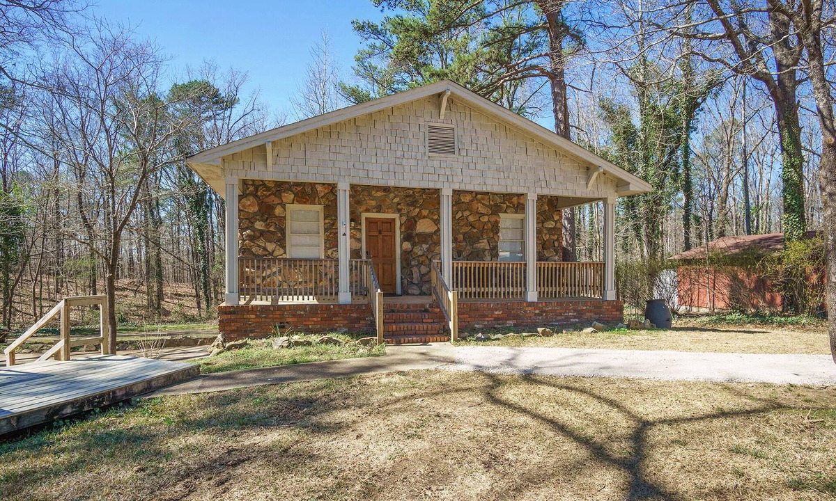 Sand Ridge House | Spacious home close to Hoover Met, UAB & GOLF