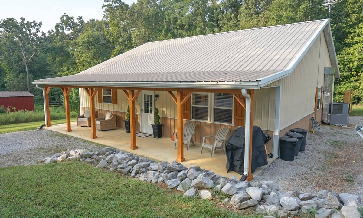 Gilbertsville House | Spacious Home in Moors Community on KY Lake with Outdoor Hot Tub and Fire Pit