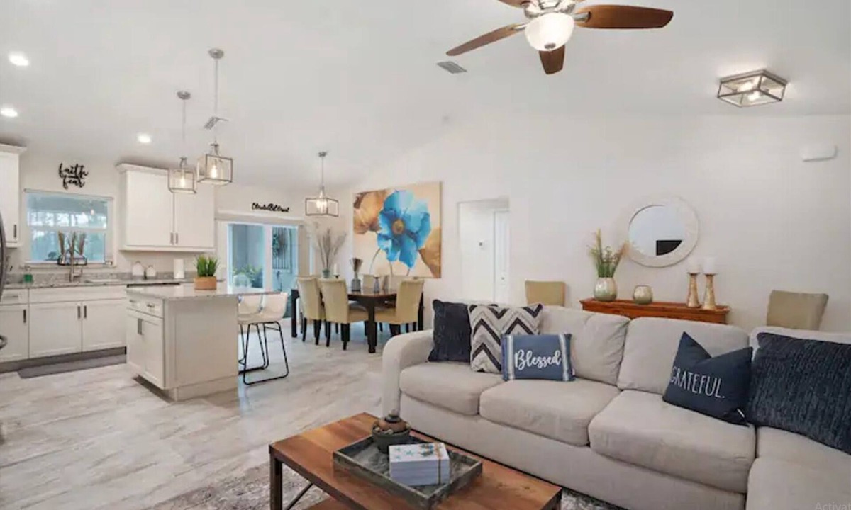 North Port House | Spacious Home near Warm Mineral Springs and Beaches