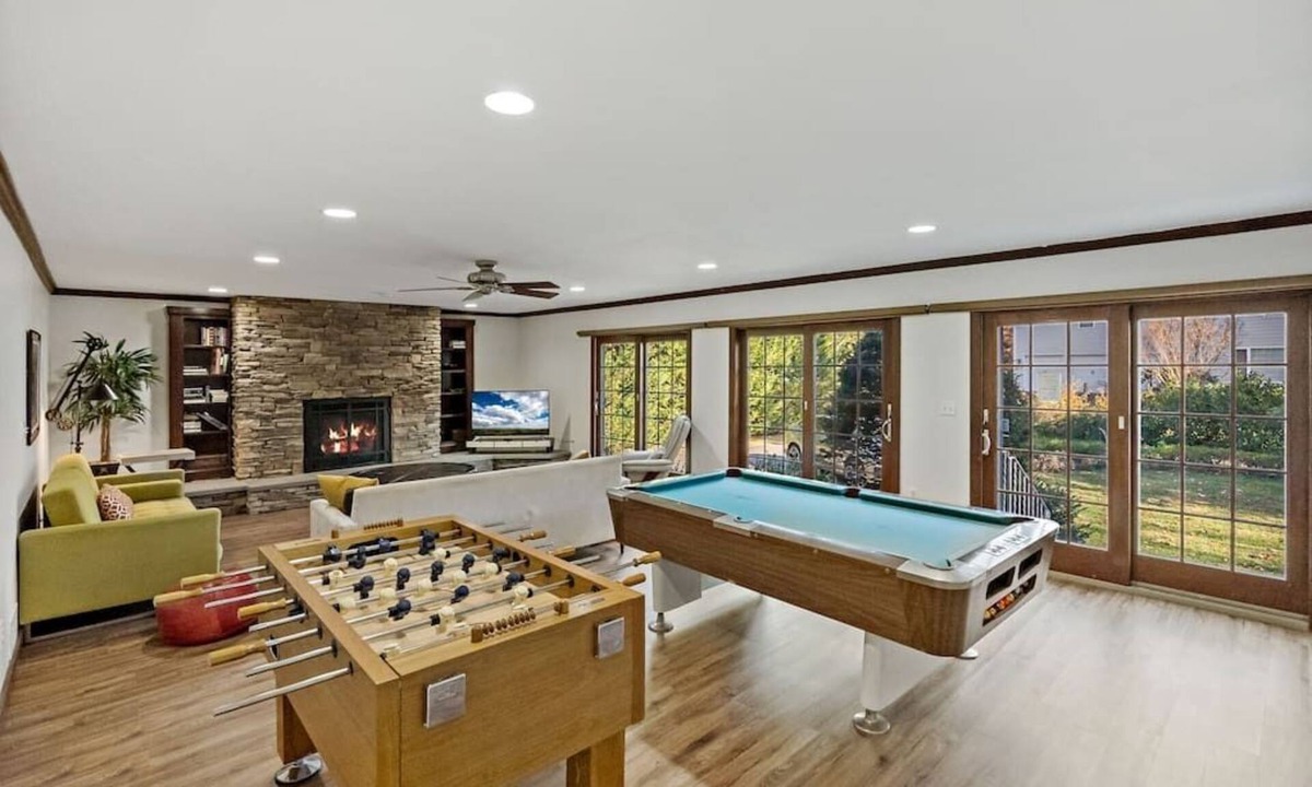 Tysons House | Spacious house in Tysons