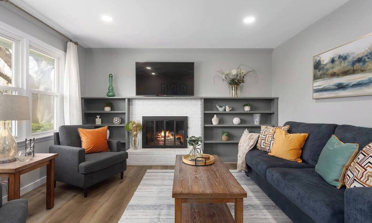 Lenexa House | Spacious King Beds! Quiet & Walkable | Fenced Yard
