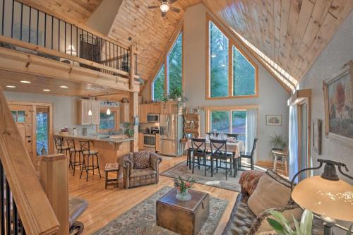 Santeetlah House | Spacious Lake Santeetlah Cottage w/Lake Views!
