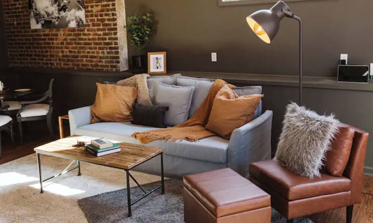 Sheridan Apartment | Spacious, Private, & Modern Apartment with King Bed in middle of town.