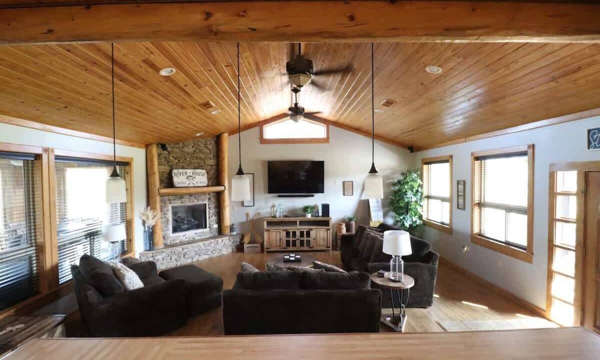 Amity House | Spacious Retreat on Caddo River, Amity