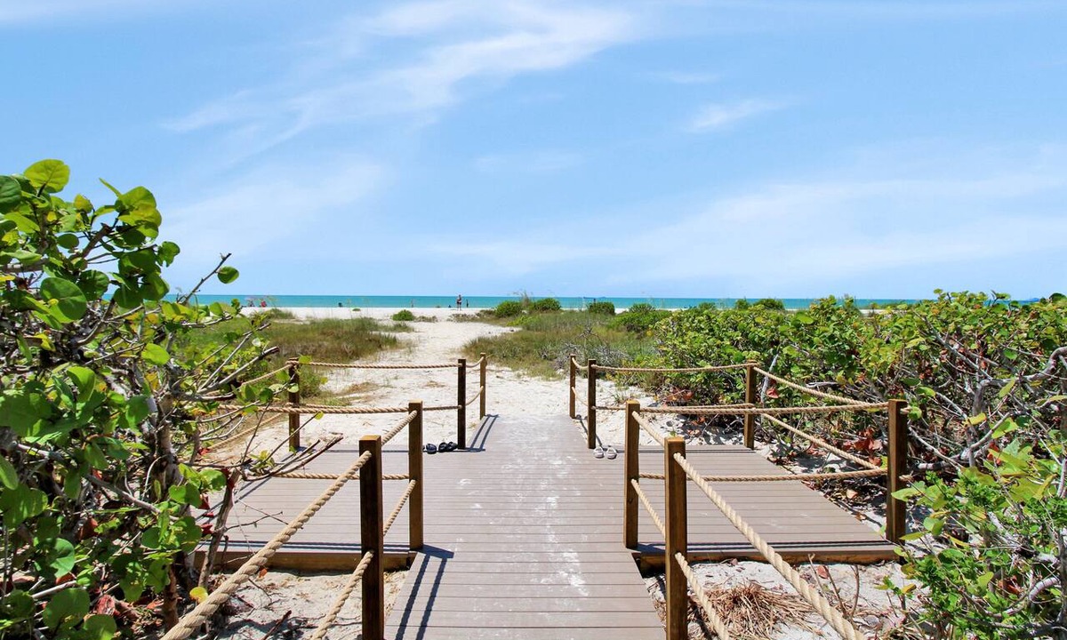 Sanibel Condo | Spacious Retreat with Wrap-Around Lanai and Private Beach - Pet Friendly - Signal Inn 14