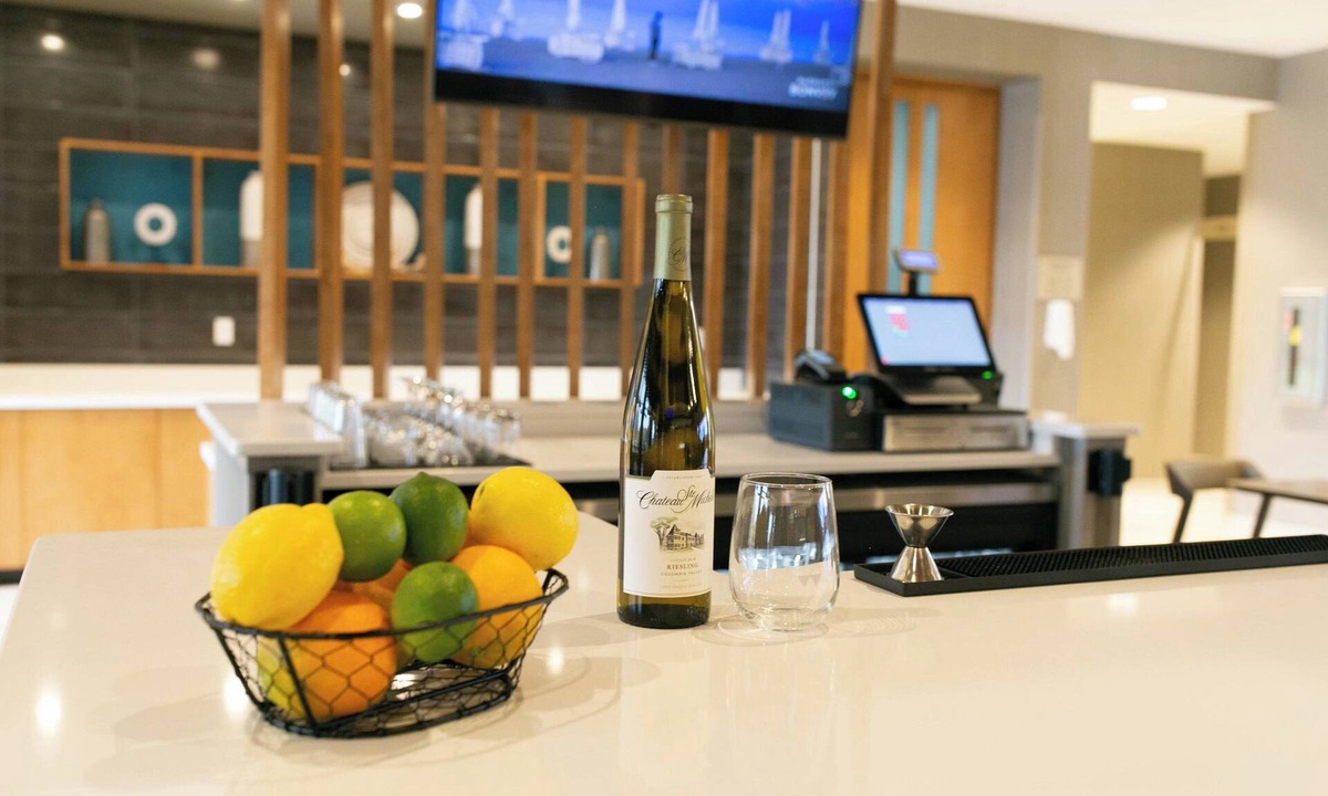 South Bend Hotel | SpringHill Suites by Marriott South Bend Notre Dame Area