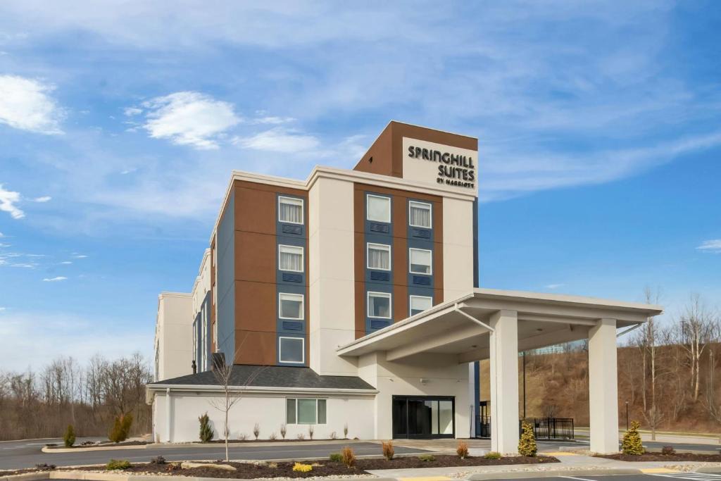 Coraopolis Hotel | SpringHill Suites by Marriott Pittsburgh Airport