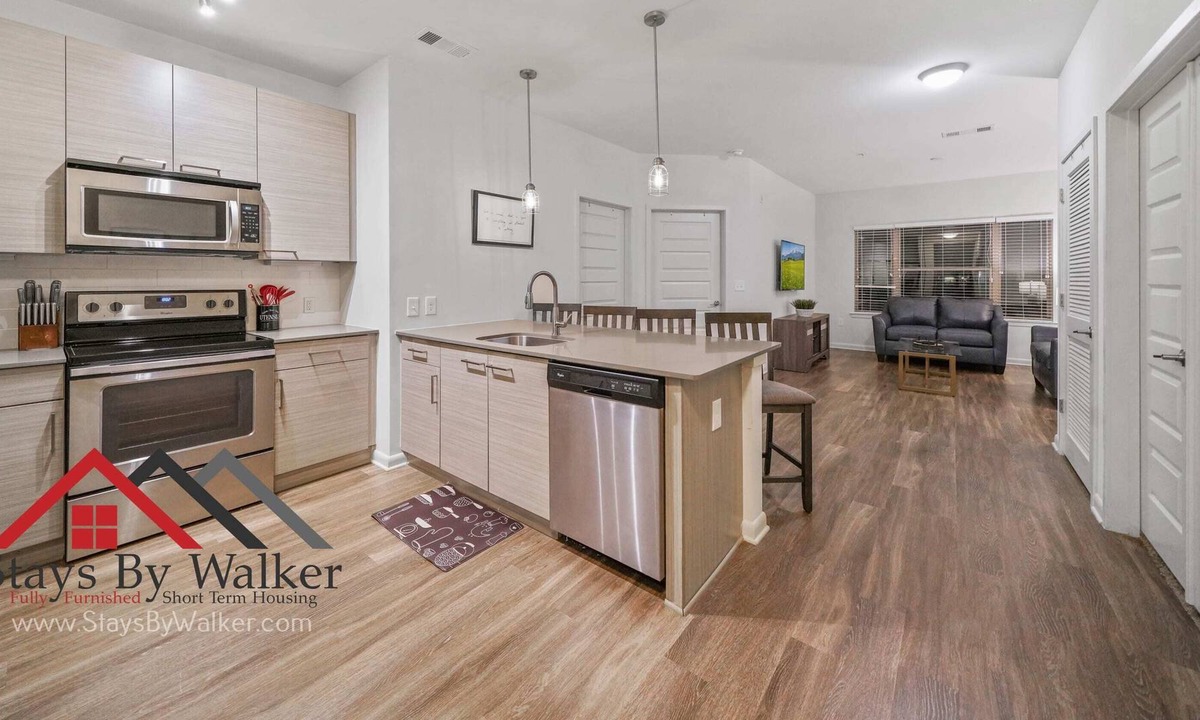 Inman Park Condo | StaysByWalker 2BR Inman Park - King Beds/Gym/Pool