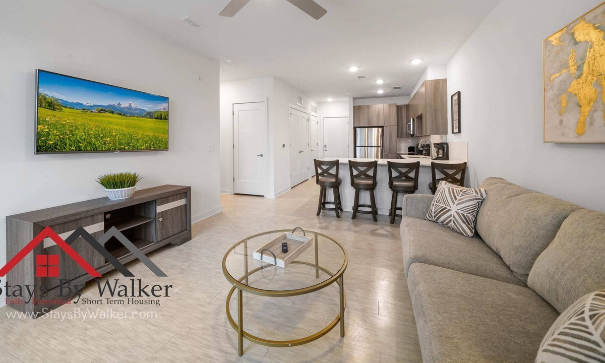 Midtown Condo | StaysByWalker Modern Urban 2BR! Gym/Pool/King Beds