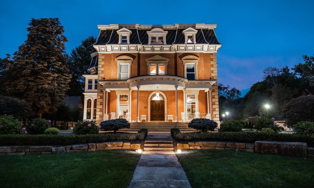 Painesville House | Steele Mansion