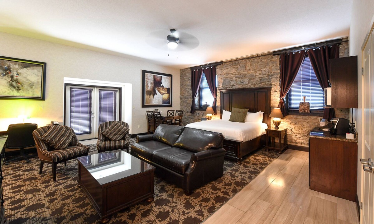 Merritton Hotel | Stone Mill Inn