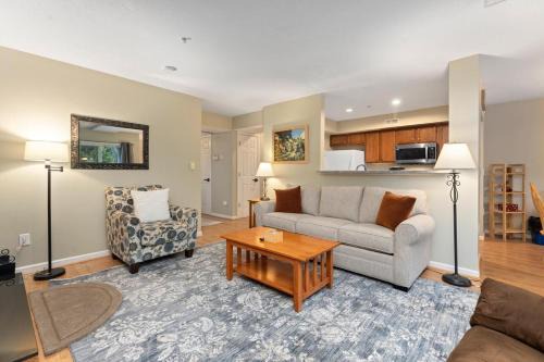 Nellysford House | Stoneridge 77 with Wintergreen Advantage