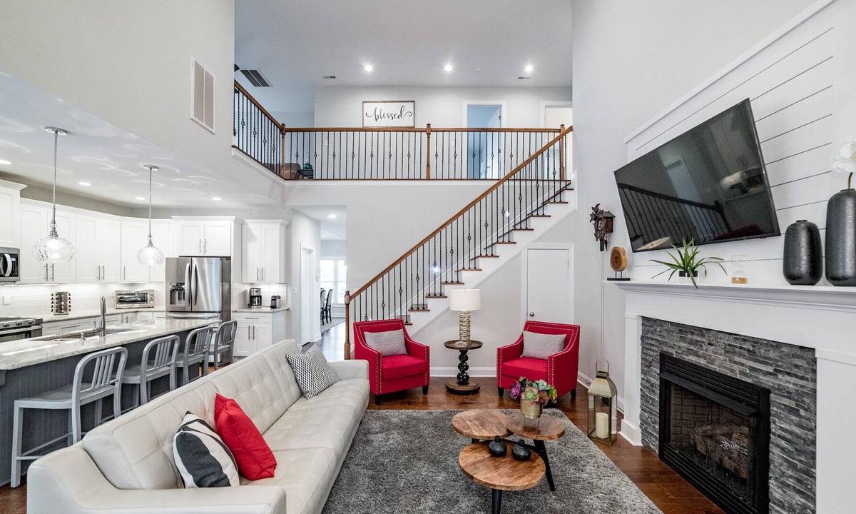 Forest House | Stress-Free Stay in a Modern Open Home!