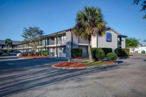 Ocean Springs Hotel | Studio 6 Extended Stay - Ocean Springs, MS