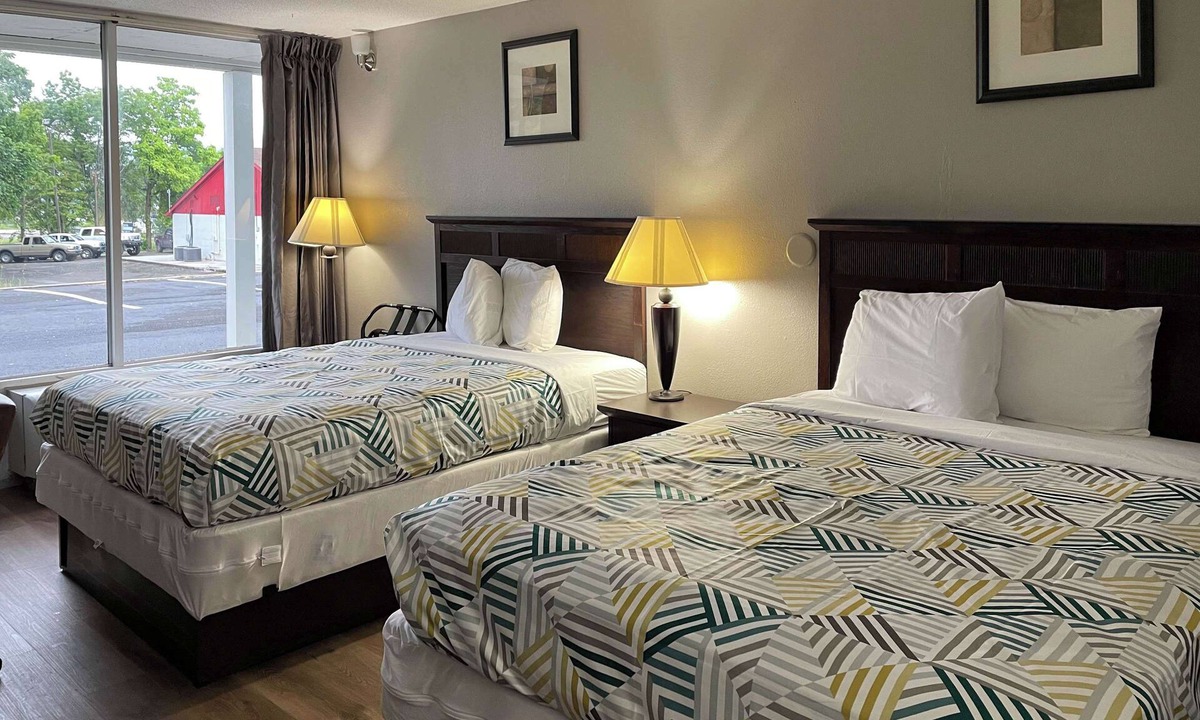 Wytheville Hotel | Studio 6 Suites – Wytheville, VA