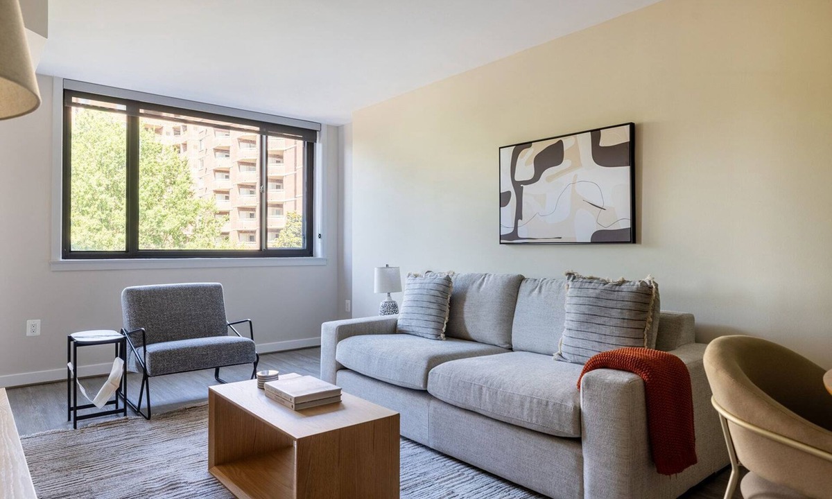 Court House Apartment | Stunning Clarendon 1BR w/Pool & Playground, near Metro, by Blueground