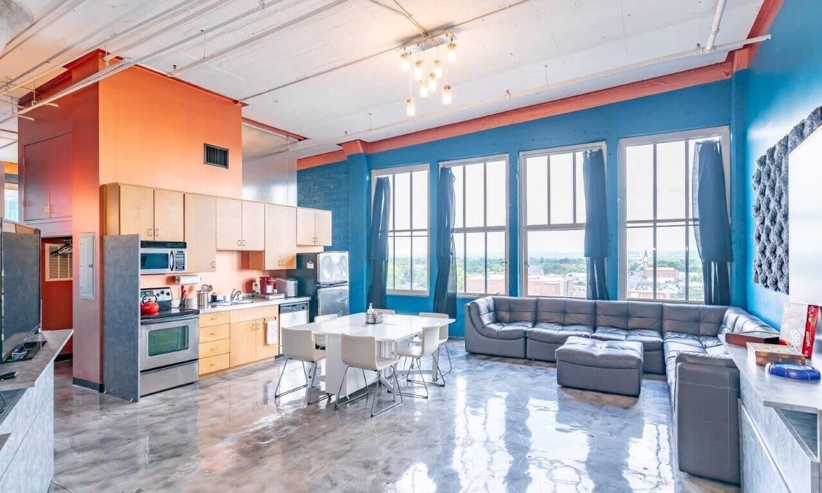 West Main Historic District Condo | Stunning Downtown Louisville Top Floor Corner Loft with Views