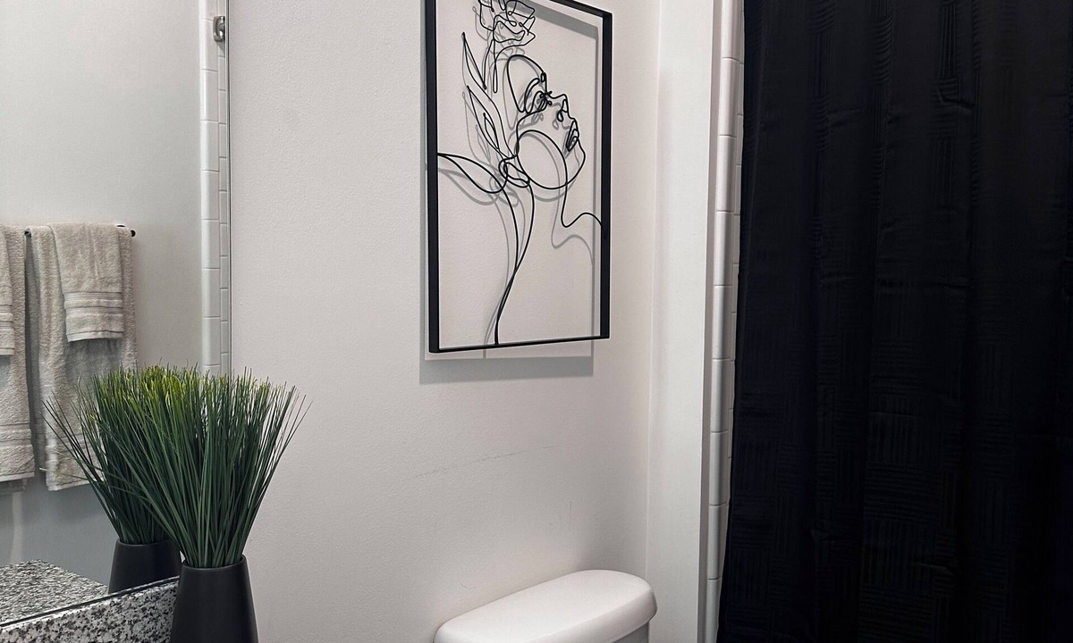 Chosewood Park Apartment | Stylish Grant Park Apt Near BeltLine & nearby stadium