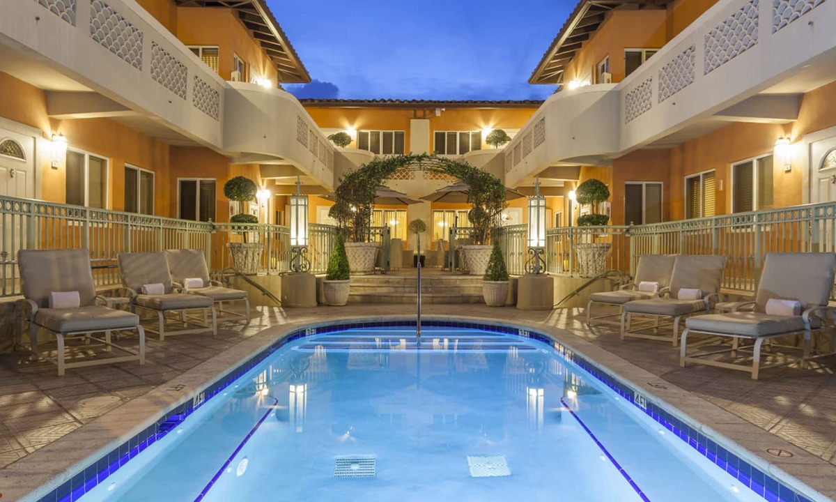 Surfside Hotel | Sun Harbour Boutique Hotel