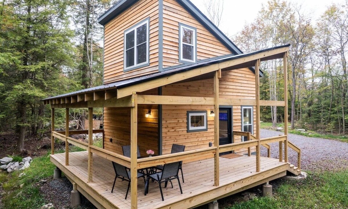 Canaan Heights Cottage | Sundew Cottage - Trailheads & Powder Days Await!