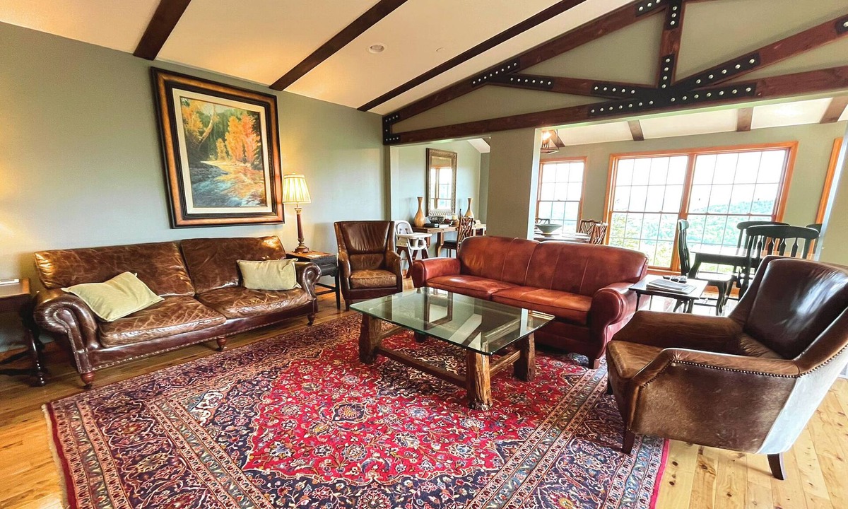 Snowshoe House | Sunrise 1 - Pet-Friendly, Ski-In/Ski-Out Townhome