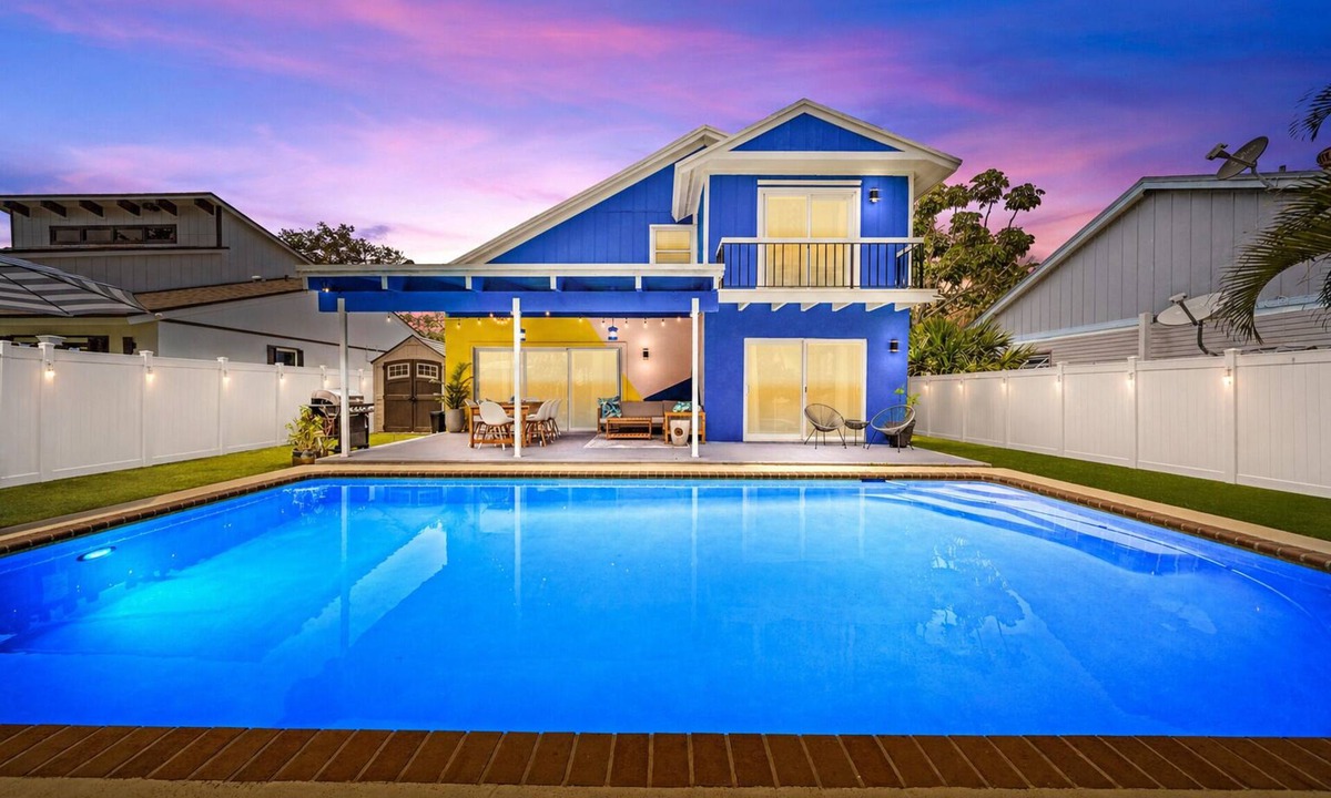 Delray Beach House | Sunset Haven w/Saltwater Pool, Arcade Mins to Beach