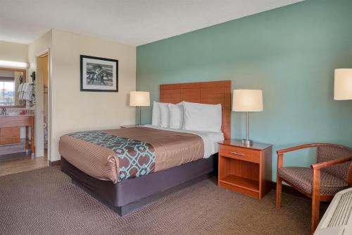 Bowling Green Hotel | SureStay Hotel by Best Western Bowling Green North