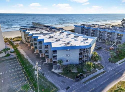 North Myrtle Beach House | Surf Shack at Sea Cabin w Pool