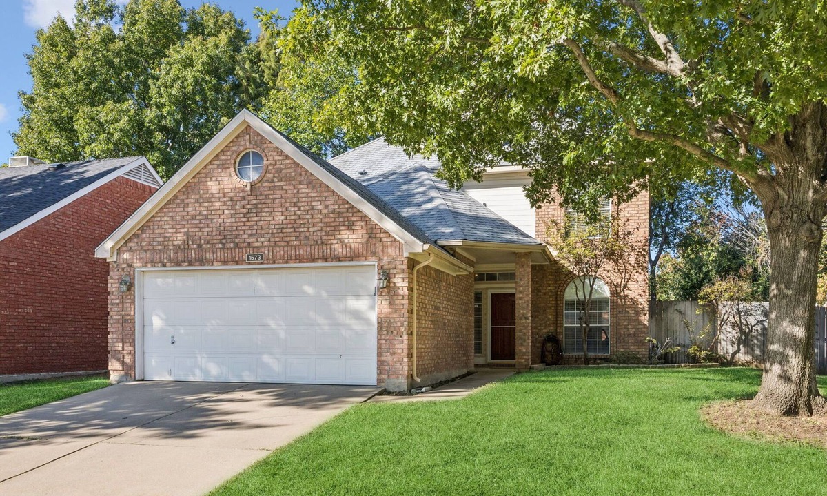 Grapevine House | TCH -Comfy 3bd/2.5ba home in Grapevine w/Workspace