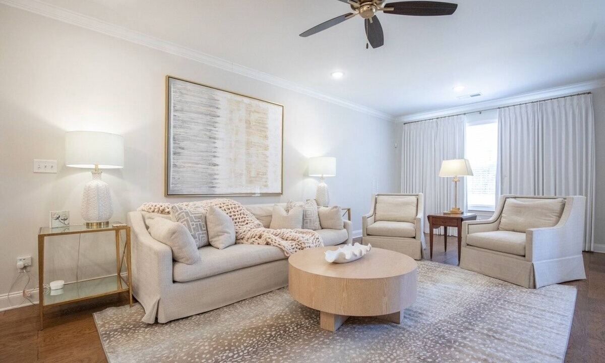 Oxford House | The Alexa, 3BR Retreat by Velvet Ditch Villas