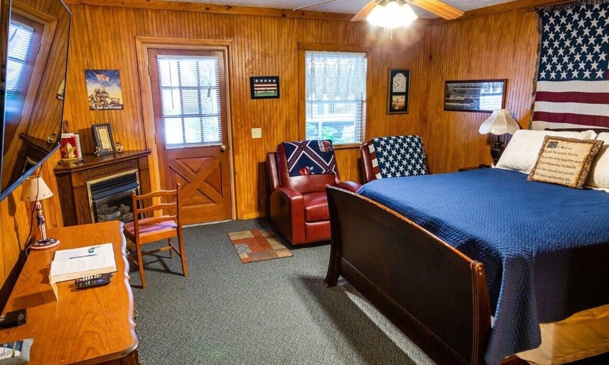 Clayton Hotel | The Americana Room - with Gas Log Fireplace!