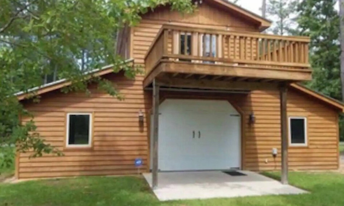Georgetown House | The Barn, Entire home hosted by David 5 guests 3 bedrooms 3 bed, 2 bath